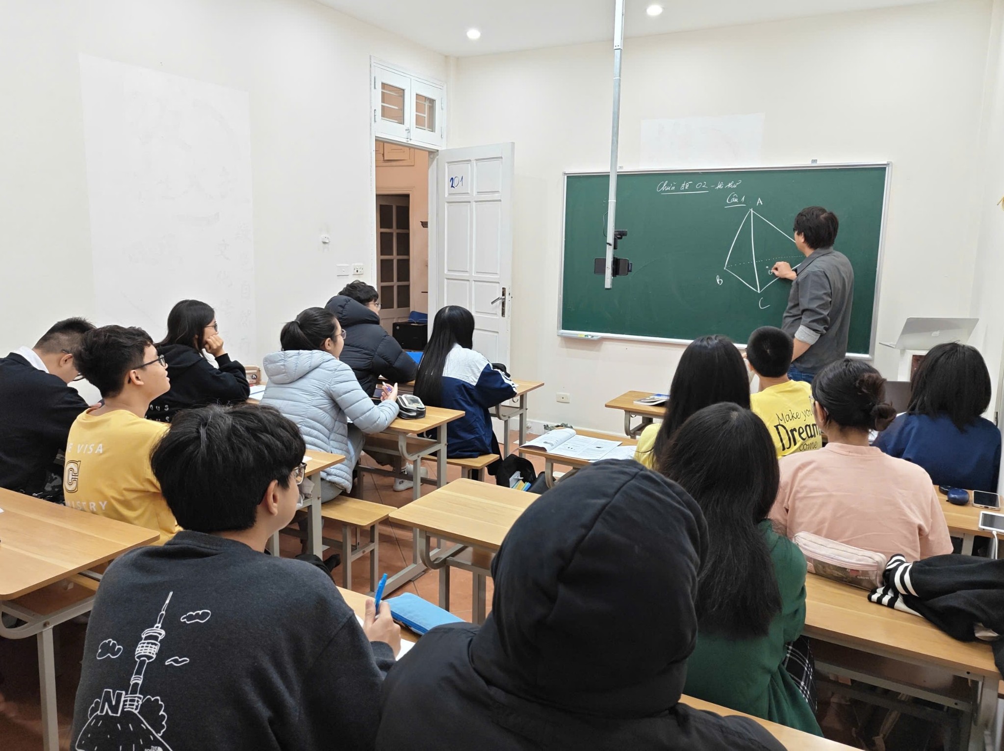 Học sinh TP-edu tại trung tâm Hoàng Cầu
